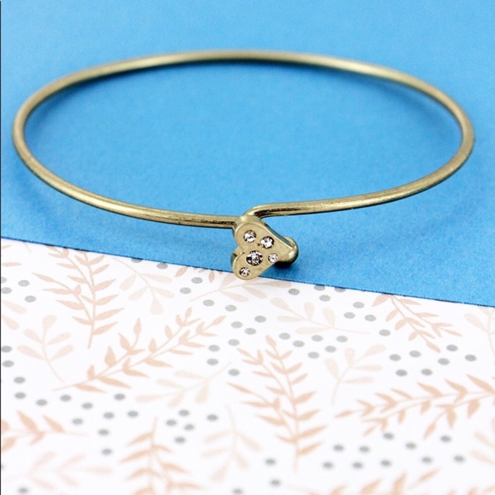❤️ Crystal Studded Gold Heart Bracelet ❤️